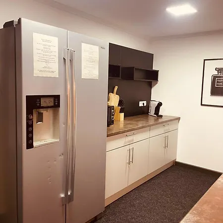Sabrina Apartment *