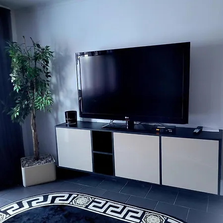 Sabrina Apartment *